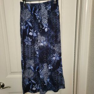 Notations Woman Blue Long Floral Skirt Size M